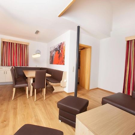 Apartment In Wald Im Pinzgau With Swimming Pool And Views Ngoại thất bức ảnh
